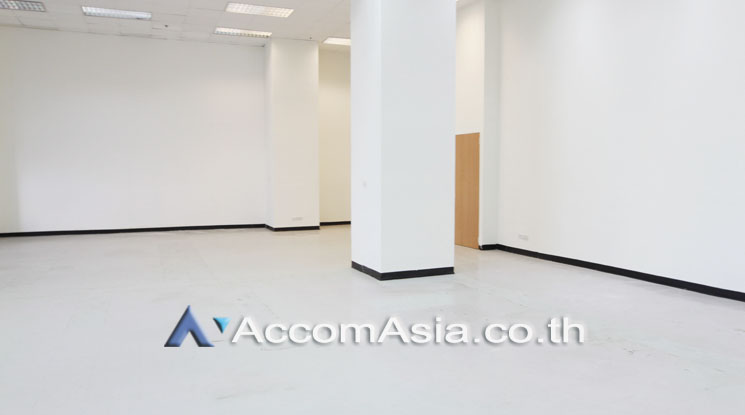 8  Studio Office Space For Rent in Charoen Nakhon ,Bangkok BTS Krung Thon Buri at Thai Sri Tower AA17854